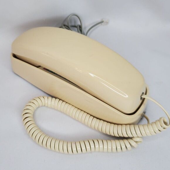 Vintage Princess Push Button Telephone AT&T Trimline 1300 Wall Desk Tan Beige - Picture 3 of 4